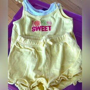 Girls Gymboree matching set (tank & shorts), Size 3T/3
